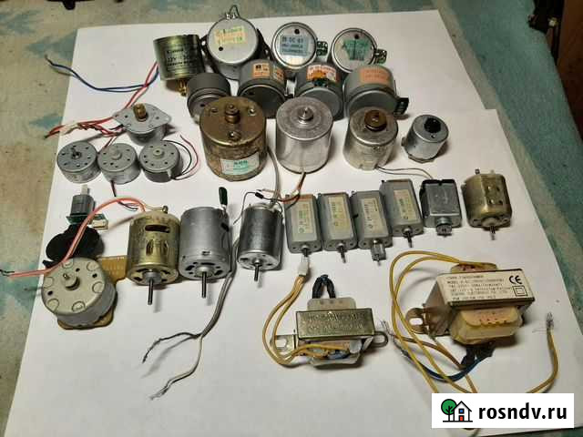 Моторчики для магнитофонов и трансформаторы Москва - изображение 1