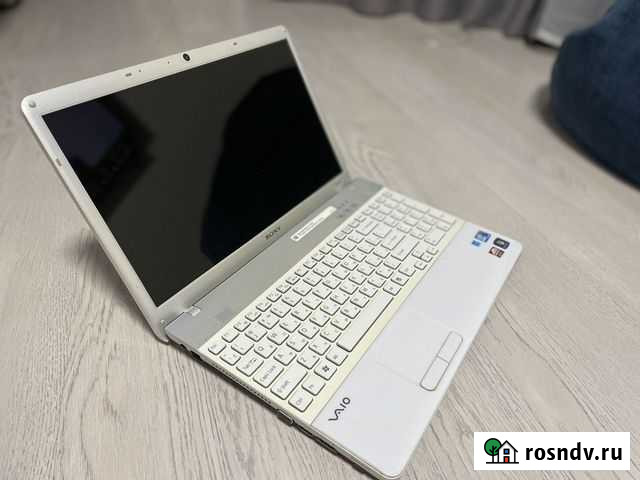 Ноутбук sony vaio i3 Волгоград - изображение 1