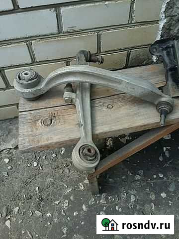 Рычаги нижние подвески Ауди Элиста - изображение 1