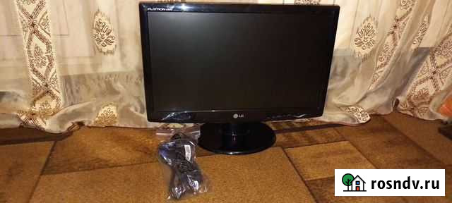 Монитор LG 20 дюймов Бийск - изображение 1