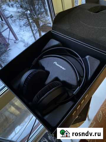 Новые Студийные наушники pioneer hrm-7 Калуга - изображение 1