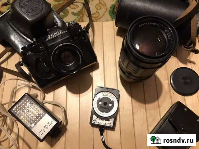 Зеркальный фотоаппарат Зенит, вспышка и пр Ленинск-Кузнецкий - изображение 1