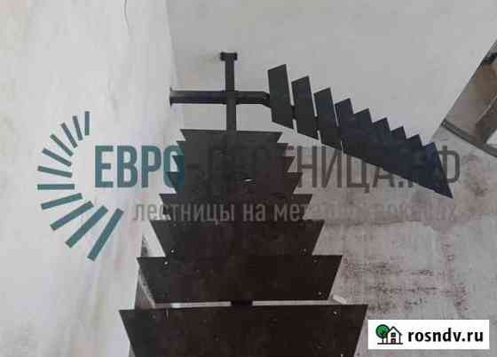 Лестница монокосоур Санкт-Петербург