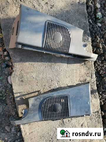 Продаю пластиковые держатели задней полки на Ваз 2 Карабулак - изображение 1