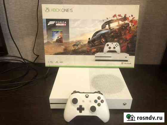 Продам Xbox One s 1TB Белово