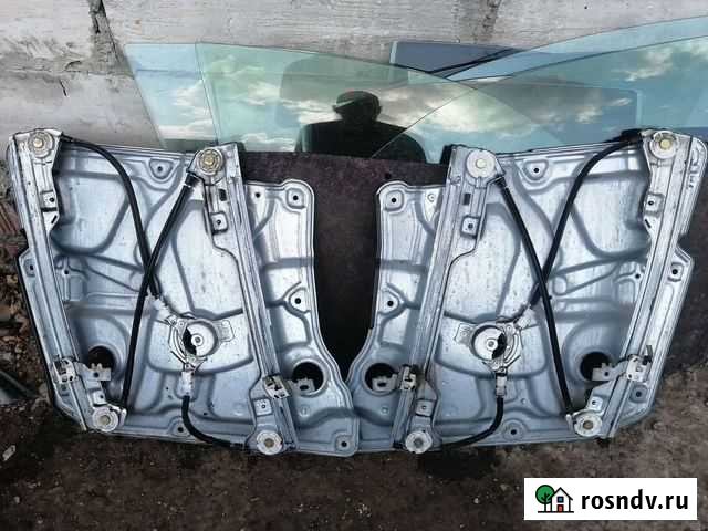 Стеклоподъёмник передний правый Nissan primera p12 Челябинск - изображение 1