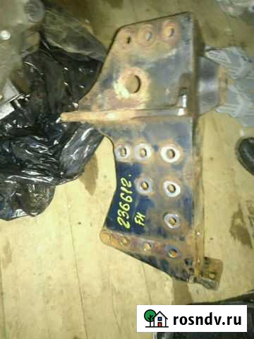 Кронштейн переднии volvo Сыктывкар - изображение 1