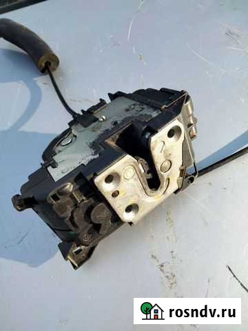 Замок передний правый Рено Меган 3 Великие Луки - изображение 1