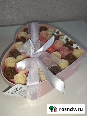 Коробочка сердце с шоколадными розами Кемерово - изображение 1