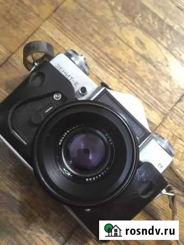 Плёночный фотоаппарат Зенит-Е 1981 Москва - изображение 1