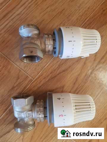 Две Термостатические головки Омск - изображение 1