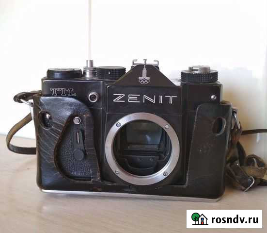 Фотоаппарат Зенит TTL олимпиадный Москва - изображение 1