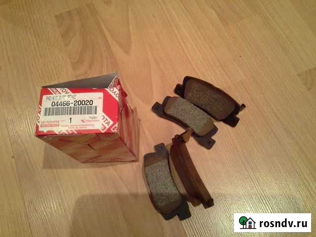 Тормазные колодки тойота 04466-20020 Выборг - изображение 1