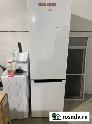 Холодильник indesit Усолье-Сибирское - изображение 1