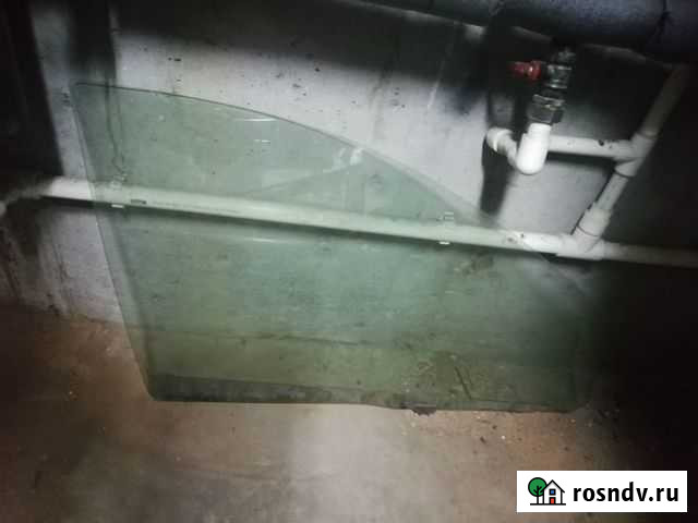 Оригинальные передние стекла тойота Платц япония Улан-Удэ - изображение 1