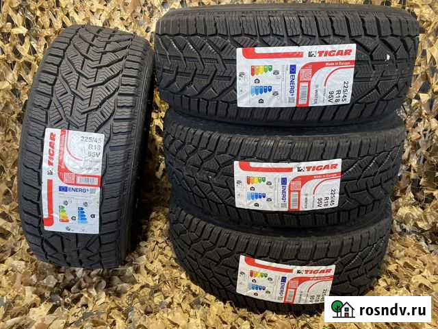 Tigar Winter 225/45 R18 95V Москва - изображение 1