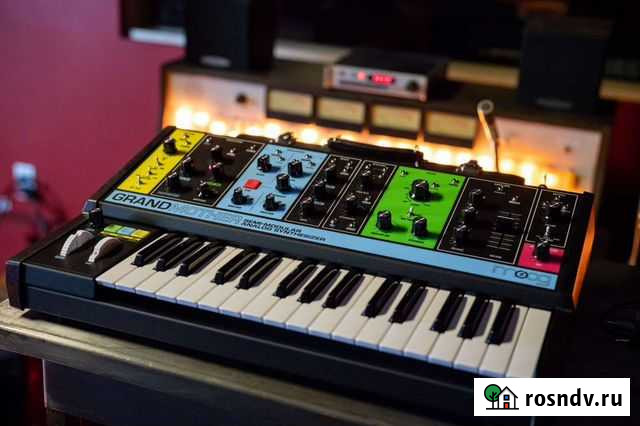 Moog Grandmother аналоговый синтезатор Москва - изображение 1