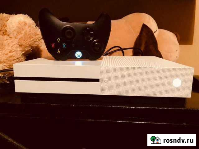 Xbox one S 2Tb + Топ игры Москва - изображение 1