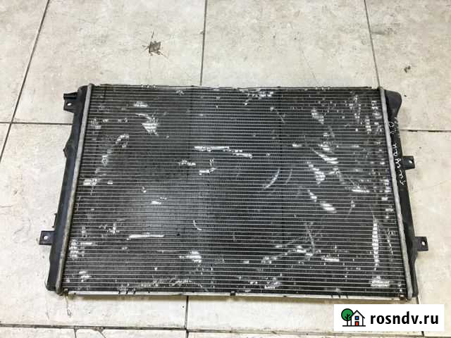 Радиатор охлаждения двигателя Volkswagen Tiguan 5N Челябинск - изображение 1