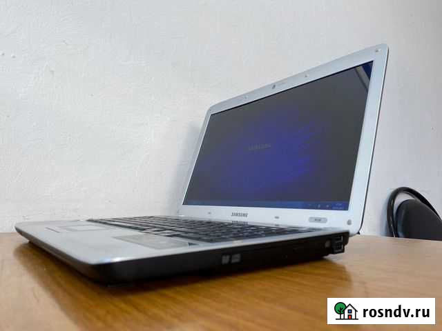 Мощный Samsung\Intel Pentium T4400\250Gb\3Gb\Nvidi Барнаул - изображение 1