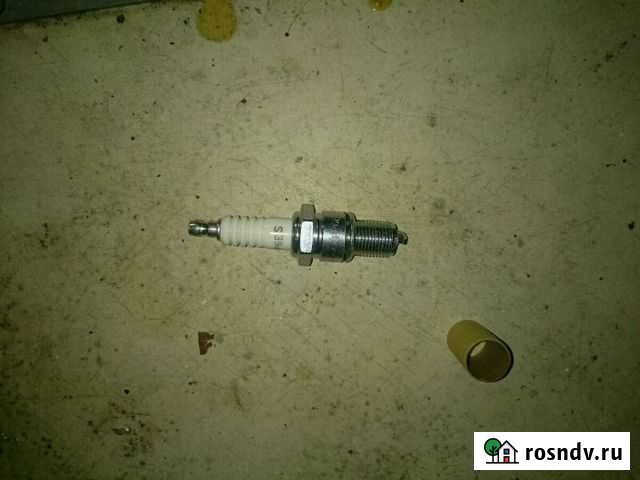 Свеча зажигания к бензокосе Ангарск - изображение 1