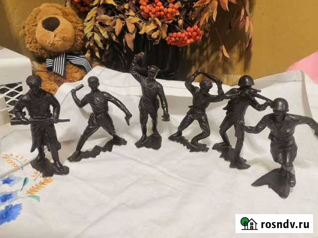 Большие солдатики СССР Вятские Поляны - изображение 1