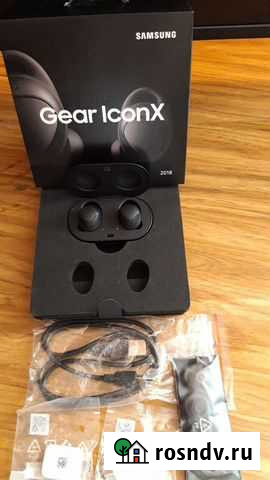 Продам беспроводные фитнес-наушники Samsung Первоуральск - изображение 1