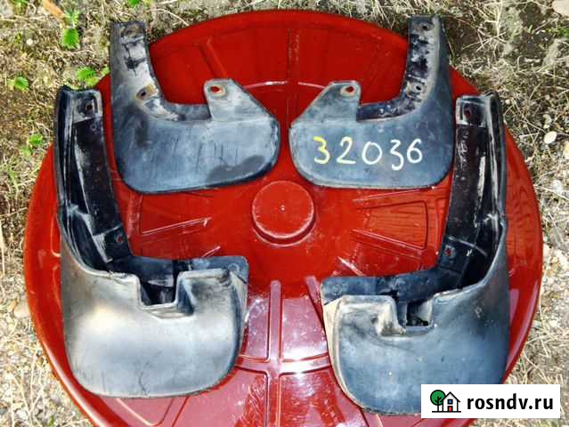 Брызговики Nissan Avenir (1990-1999гг) Благовещенск - изображение 1