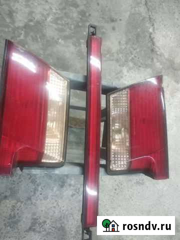 Фонари задние на крышку багажника. Ниссан сани Бийск - изображение 1