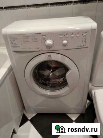 Стиральная машина бу indesit узкая Стерлитамак - изображение 1