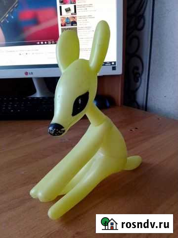 Игрушка пластмассовая косуля СССР Балашов - изображение 1