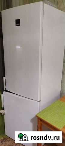 Zanussi холодильник Набережные Челны - изображение 1