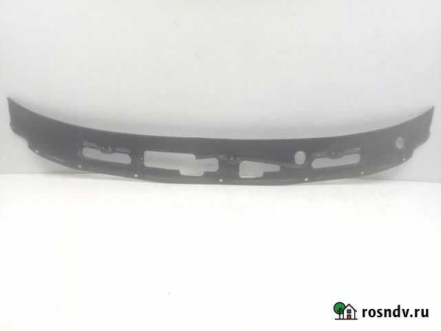 Планка под дворники Nissan Prairie M11 CA20E 1998 Белгород - изображение 1