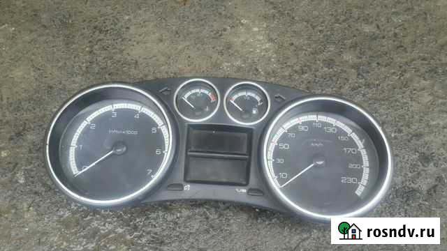 Peugeot 408 панель приборов Курск - изображение 1