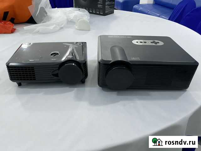 Проектор LED Яркость 3000 (яркий и новый) Красногорск - изображение 1