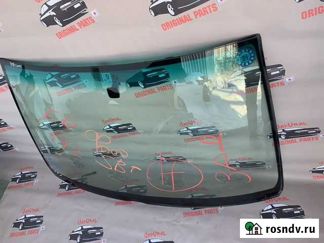 Стекло лобовое с подогревом Harrier mcu10 mcu15 sx Курган - изображение 1