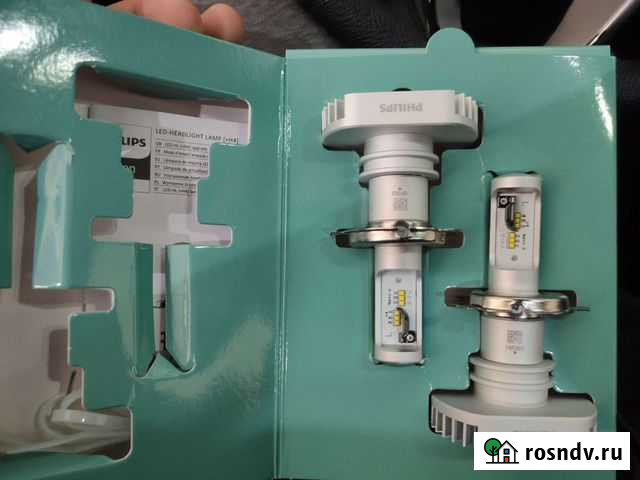 Philips Ultinon LED H4 H7 (+160) 6200K (2 шт.) Семендер - изображение 1