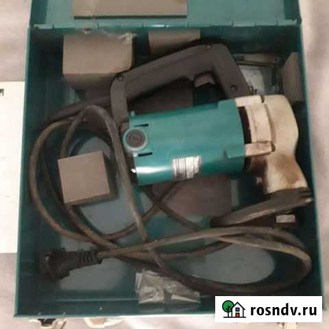 Ножницы по металлу Makita JS3200 Ярославль - изображение 1