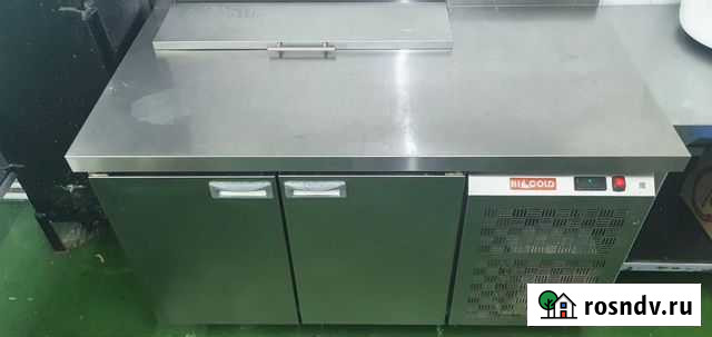 Стол холодильник со станцией для салатов Калуга - изображение 1