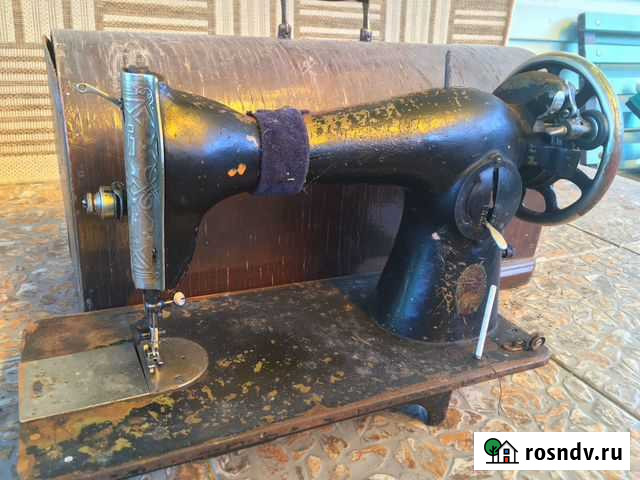 Швейная машина Подольск Строитель - изображение 1