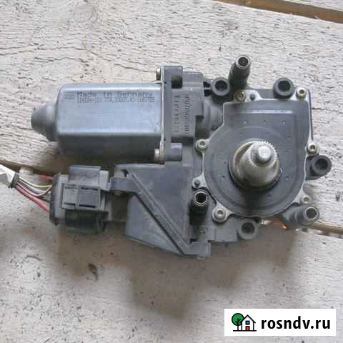 Мотор стеклоподъёмника передней правой двери Audi Калуга - изображение 1