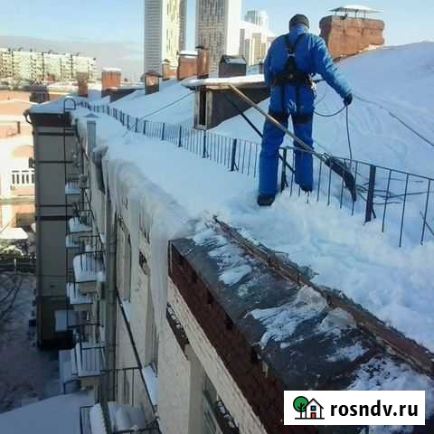 Уборка снега с крыш Барнаул - изображение 1
