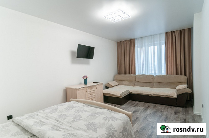 1-комнатная квартира, 40 м², 16/26 эт. в аренду посуточно в Красноярске Красноярск - изображение 2