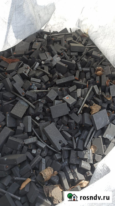 Покупаем лом, брак электрощеток ЭГ4, ЭГ14, ЭГ74, ЭГ64К и др Новосибирск - изображение 1