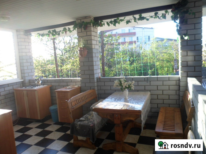 Комната 17 м² в 3-ком. кв., 2/2 эт. в аренду посуточно в Феодосии Феодосия - изображение 2