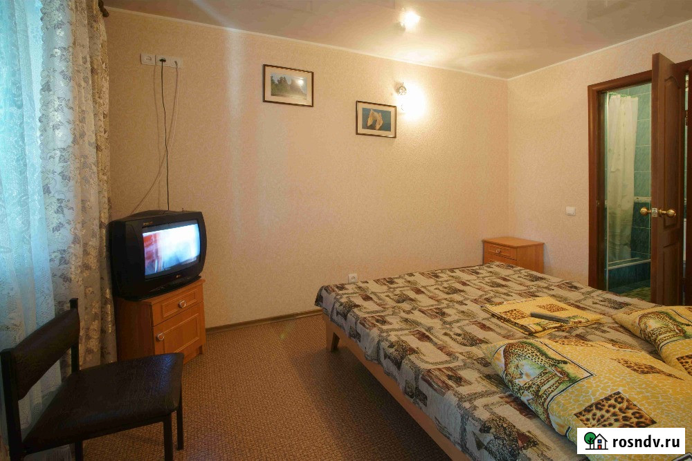 Комната 17 м² в 3-ком. кв., 2/2 эт. в аренду посуточно в Феодосии Феодосия - изображение 3