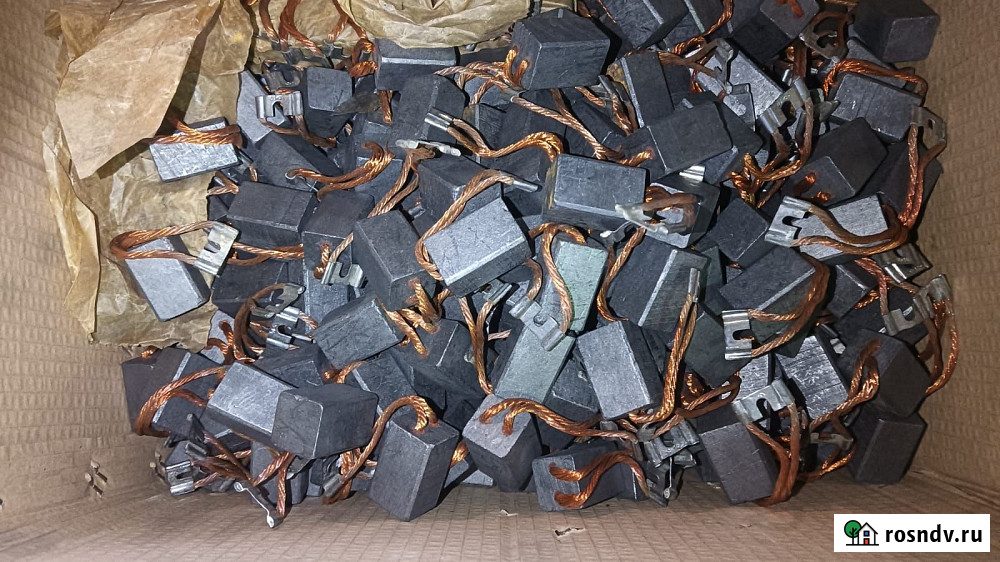 Закупим щетки электрографитные Новосибирск - изображение 1