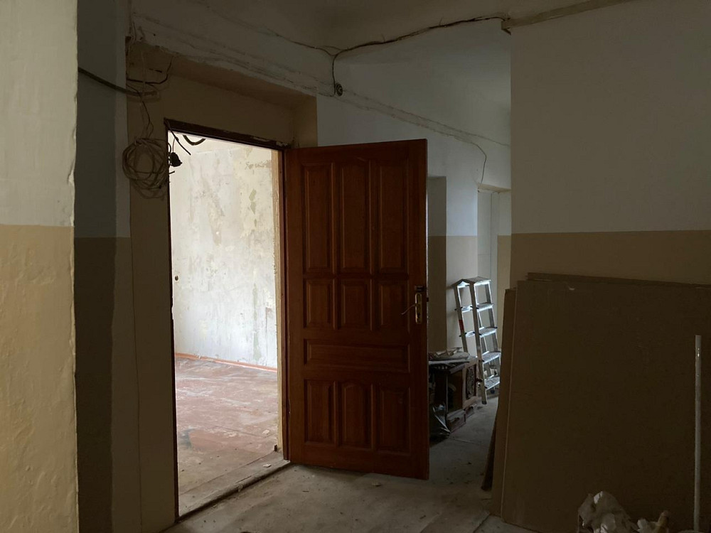 Комната 18.5 м² в 3-ком. кв., 2/2 эт. на продажу в Екатеринбурге Екатеринбург - изображение 3