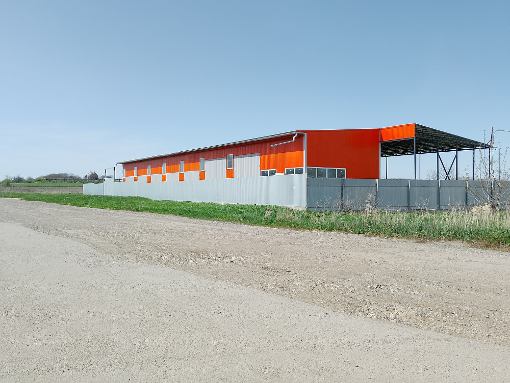 Продам складской комплекс пл.2800 кв.м., участок 1га, г. Лермонтов, ул. Промышленная 1/1 Лермонтов - изображение 1