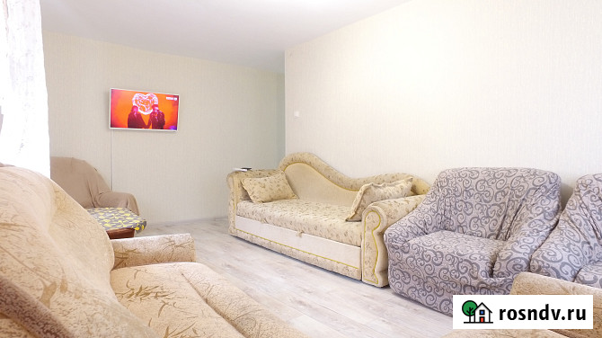 2-комнатная квартира, 47 м², 2/5 эт. в аренду посуточно в Урае Урай - изображение 1